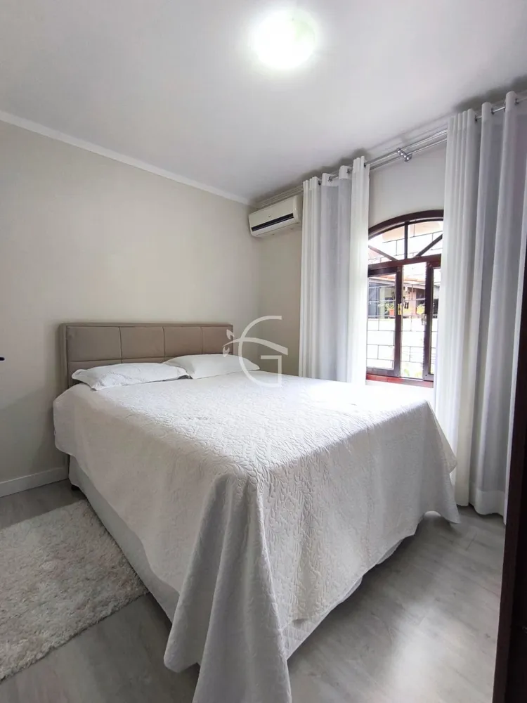 Casa, 3 quartos, 157 m² - Foto 4