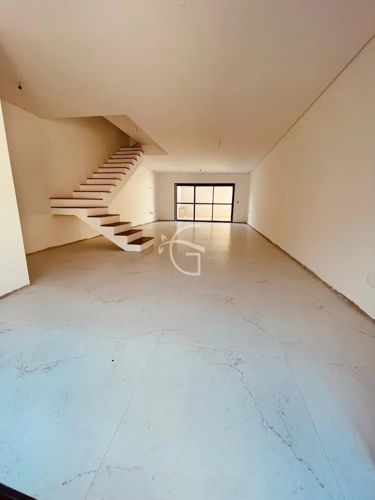 Casa, 3 quartos, 135 m² - Foto 2
