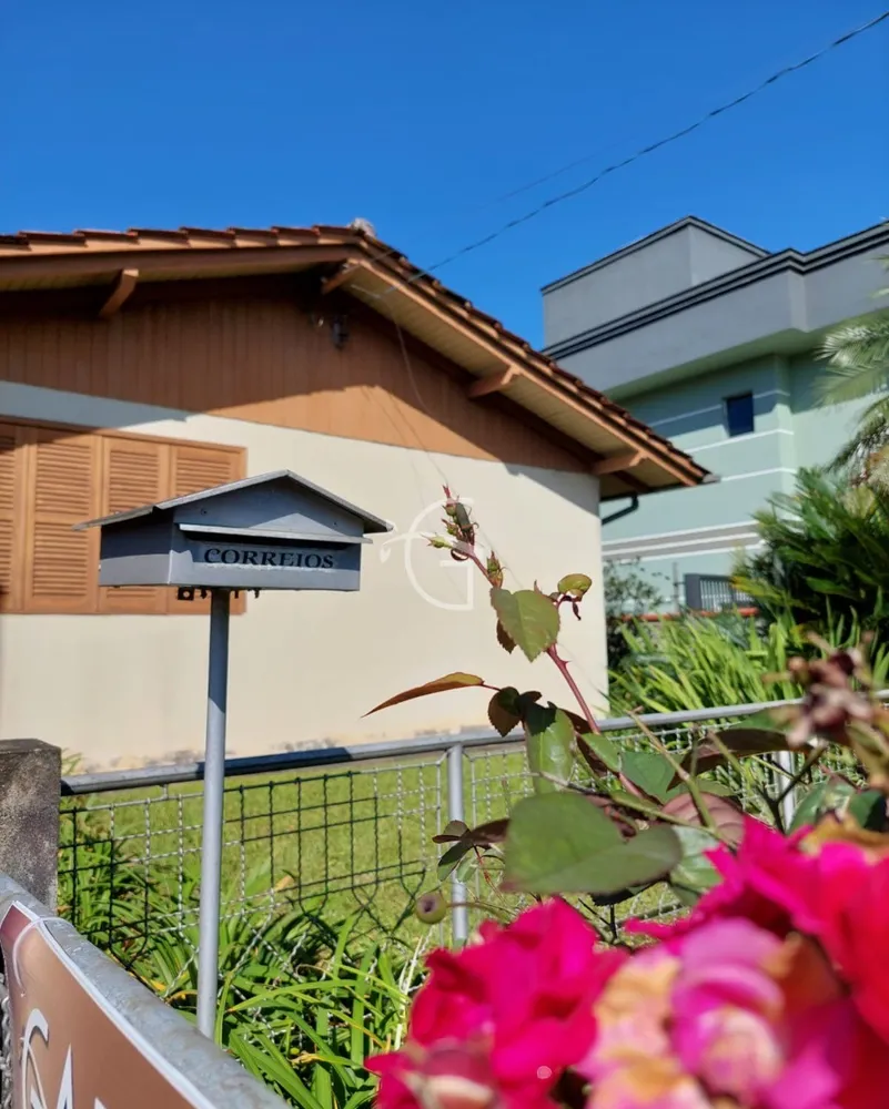Casa, 3 quartos, 60 m² - Foto 1