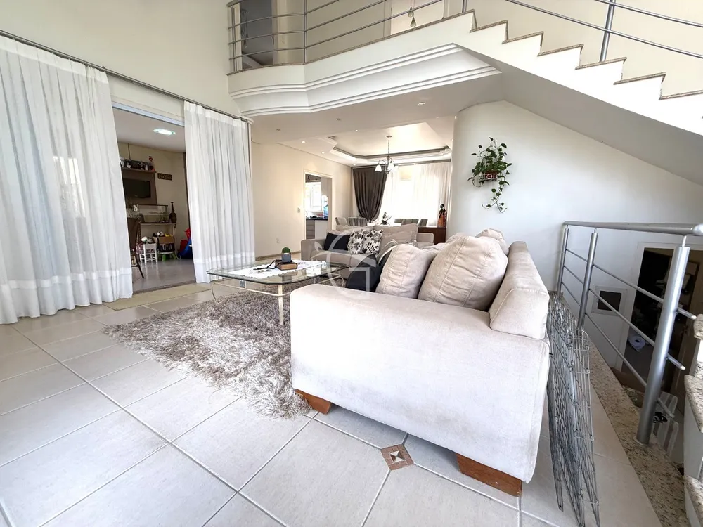 Casa, 4 quartos, 266 m² - Foto 4