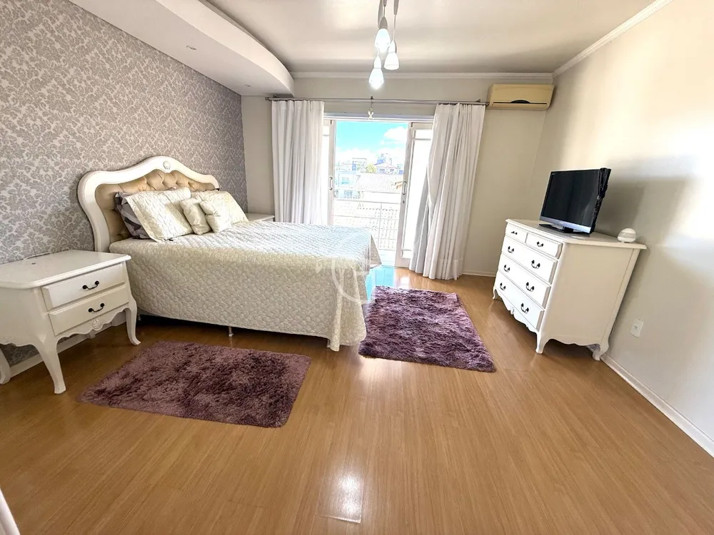 Casa, 4 quartos, 266 m² - Foto 9