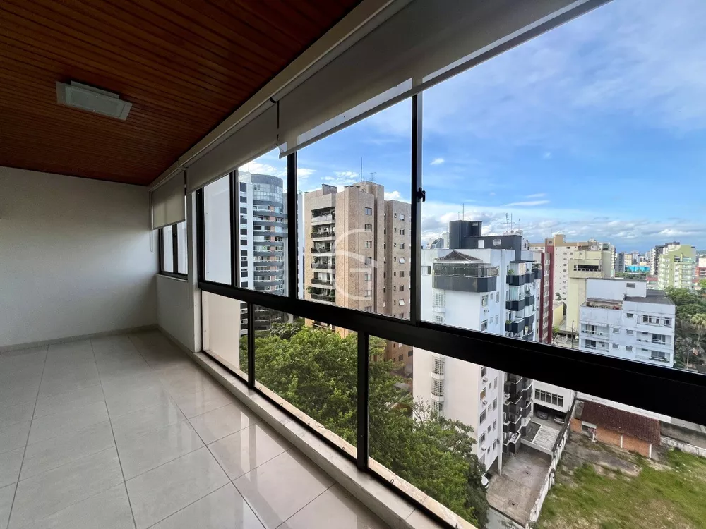 Apartamento à venda com 3 quartos, 193m² - Foto 8