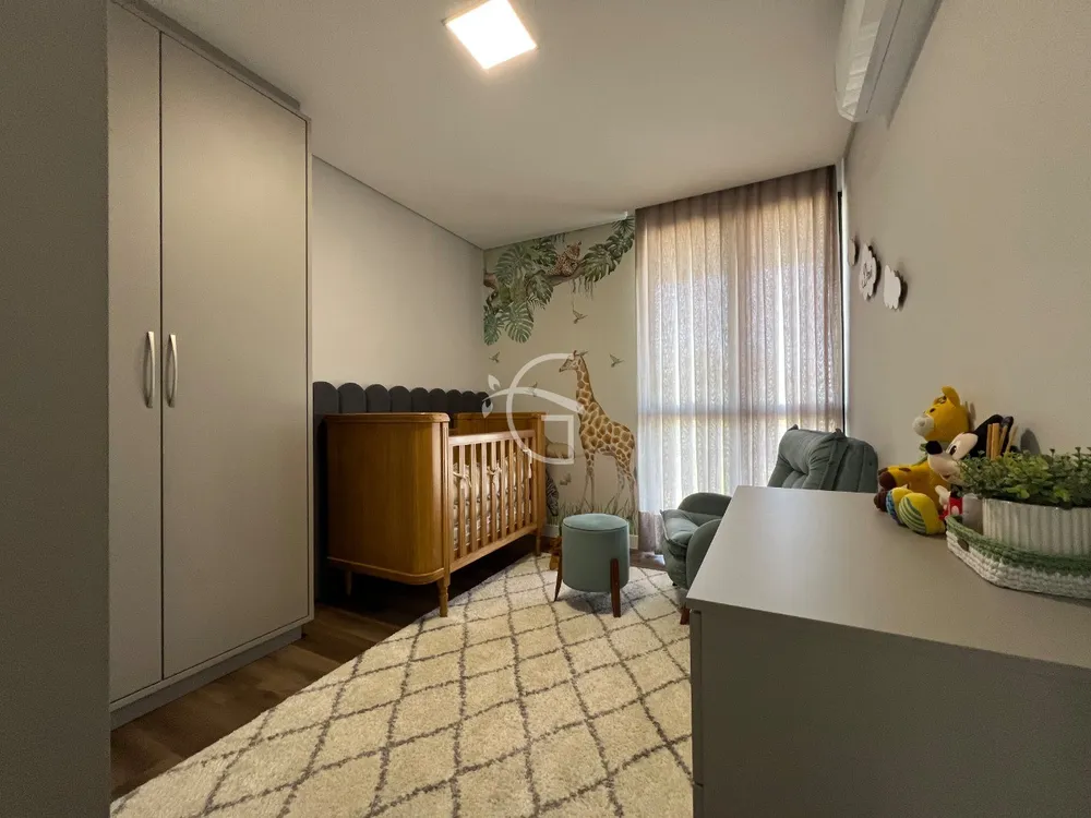 Sobrado, 3 quartos, 268 m² - Foto 1