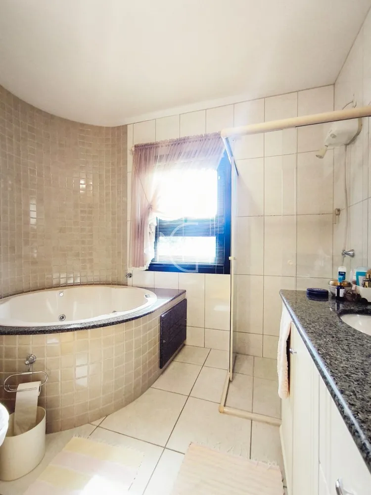 Casa, 4 quartos, 260 m² - Foto 10