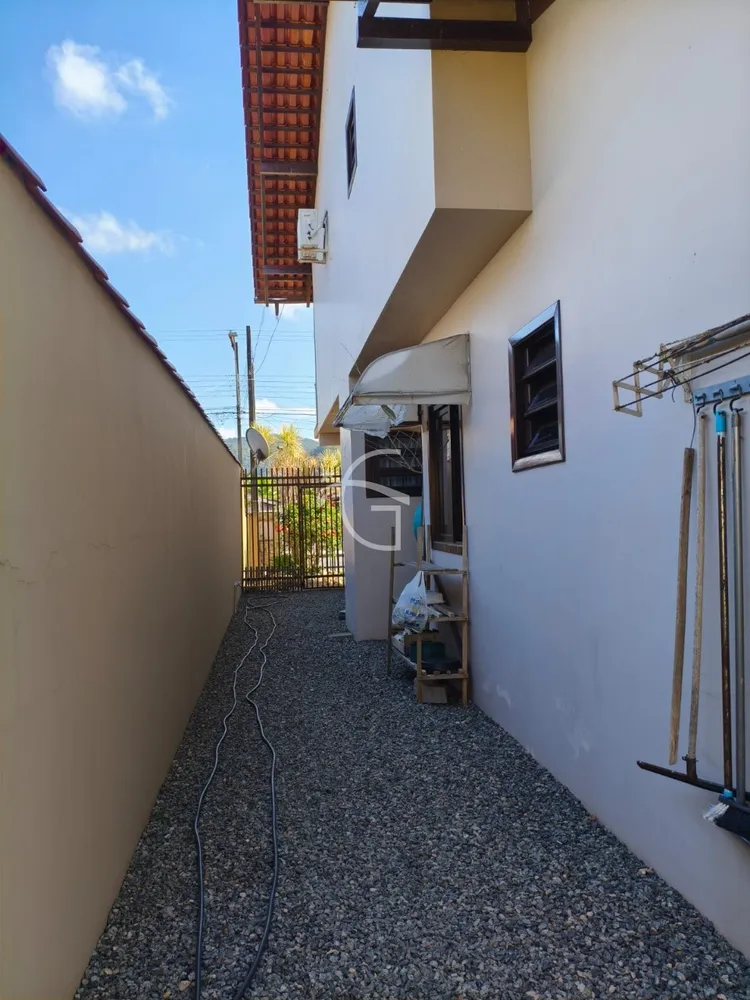 Casa, 4 quartos, 260 m² - Foto 1