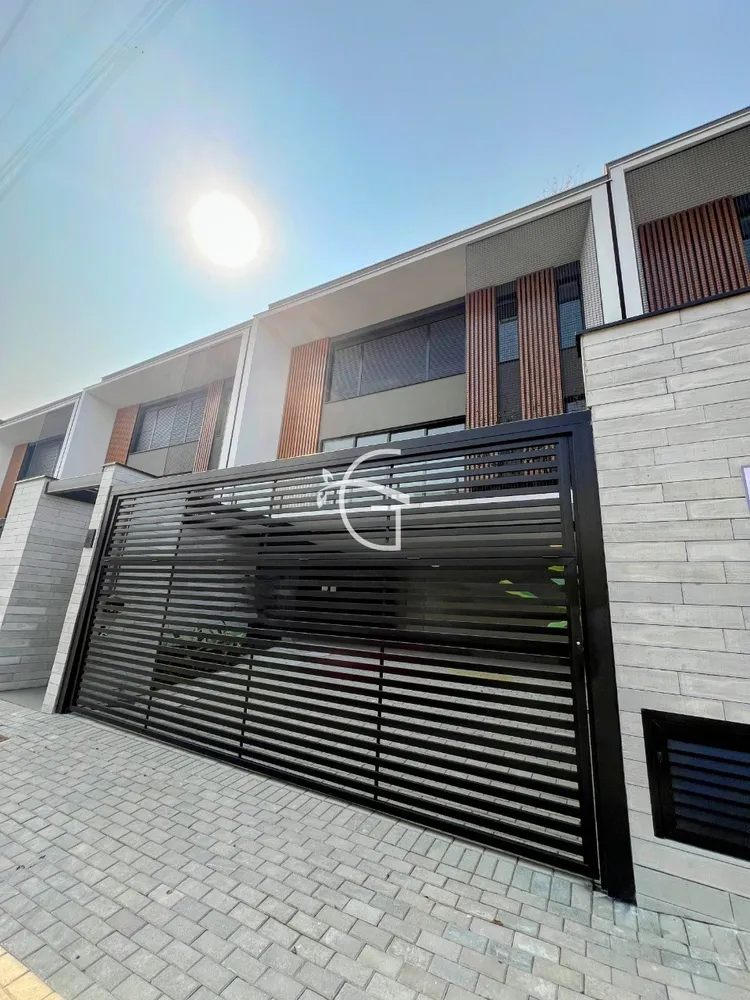 Casa, 3 quartos, 291 m² - Foto 2