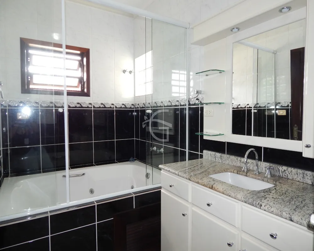 Casa, 4 quartos, 206 m² - Foto 2