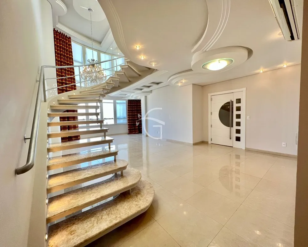 Cobertura, 3 quartos, 302 m² - Foto 1