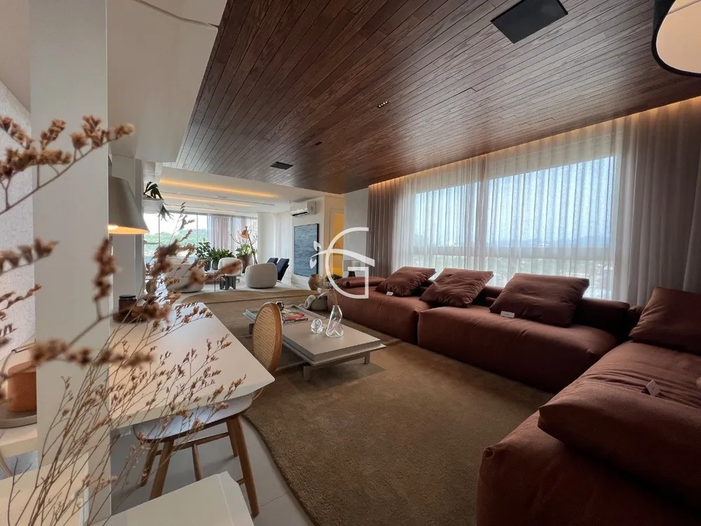 Apartamento, 3 quartos, 292 m² - Foto 1