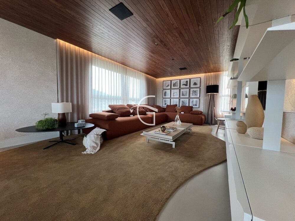 Apartamento, 3 quartos, 292 m² - Foto 1
