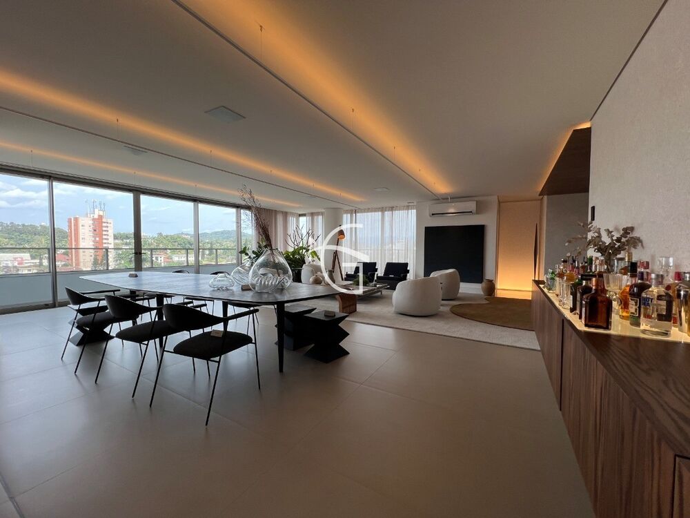 Apartamento, 3 quartos, 292 m² - Foto 2