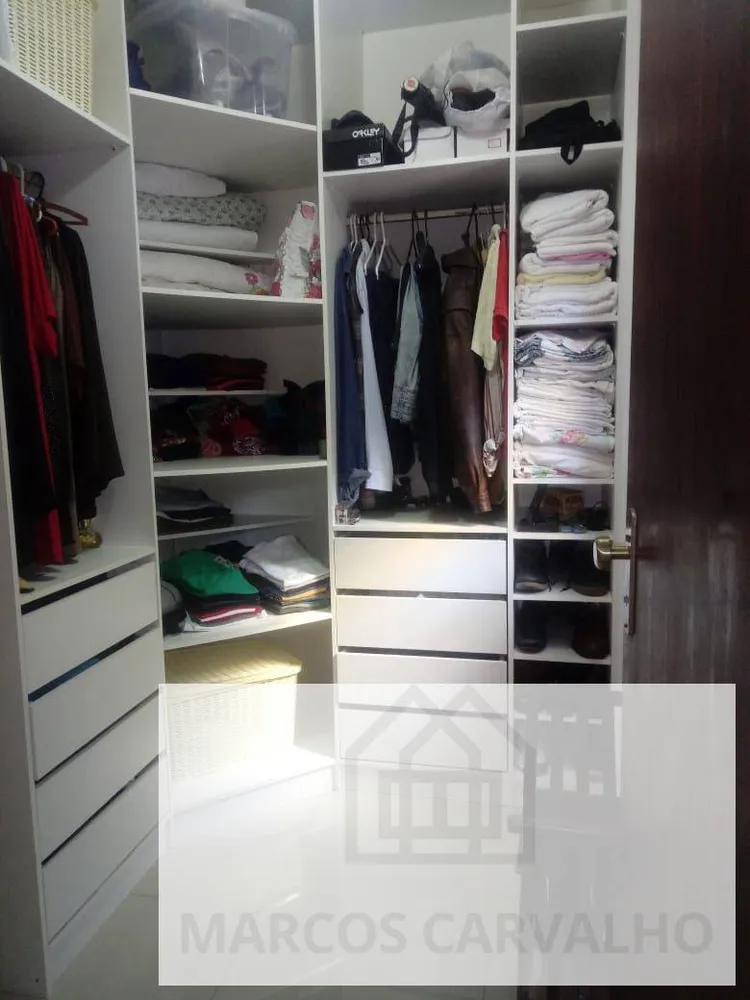 Casa, 4 quartos, 240 m² - Foto 11
