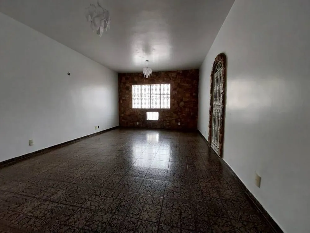 Casa, 2 quartos, 240 m² - Foto 6