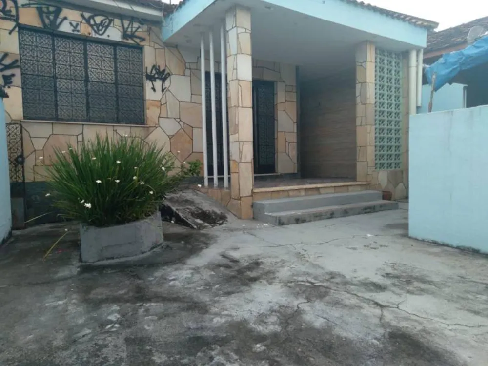 Casa, 5 quartos, 200 m² - Foto 1