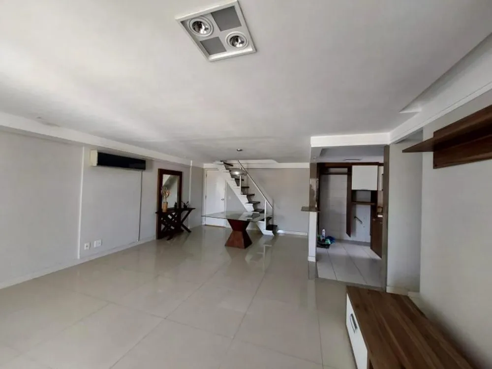 Cobertura, 333 quartos, 225 m² - Foto 1