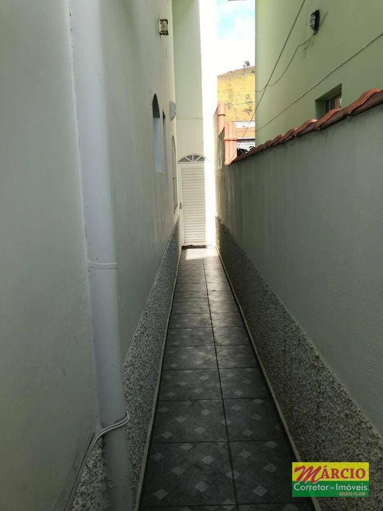 Sobrado à venda com 3 quartos, 147m² - Foto 2