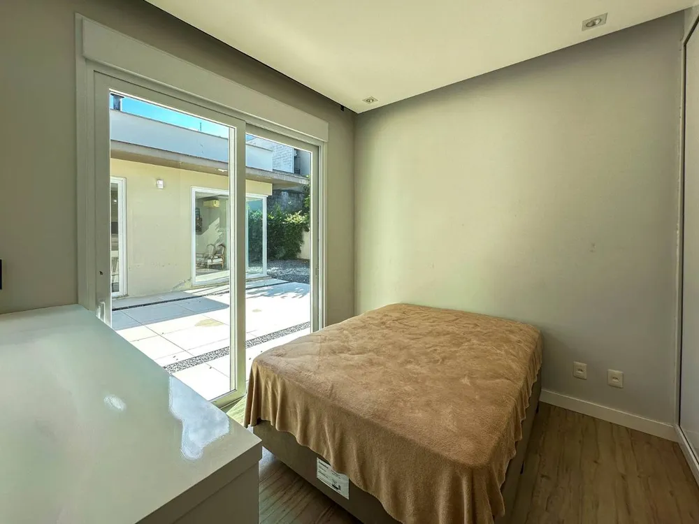 Casa, 3 quartos, 212 m² - Foto 3