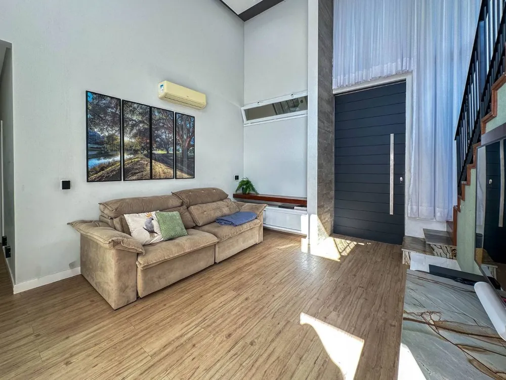 Casa, 3 quartos, 212 m² - Foto 1