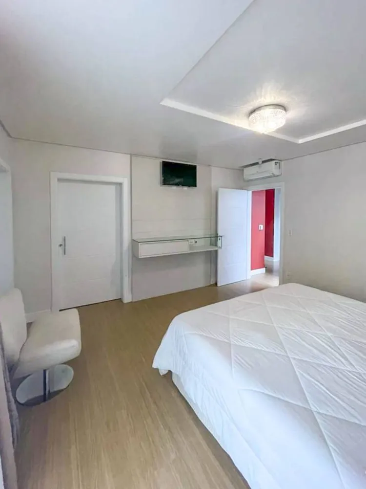 Casa, 3 quartos, 312 m² - Foto 8