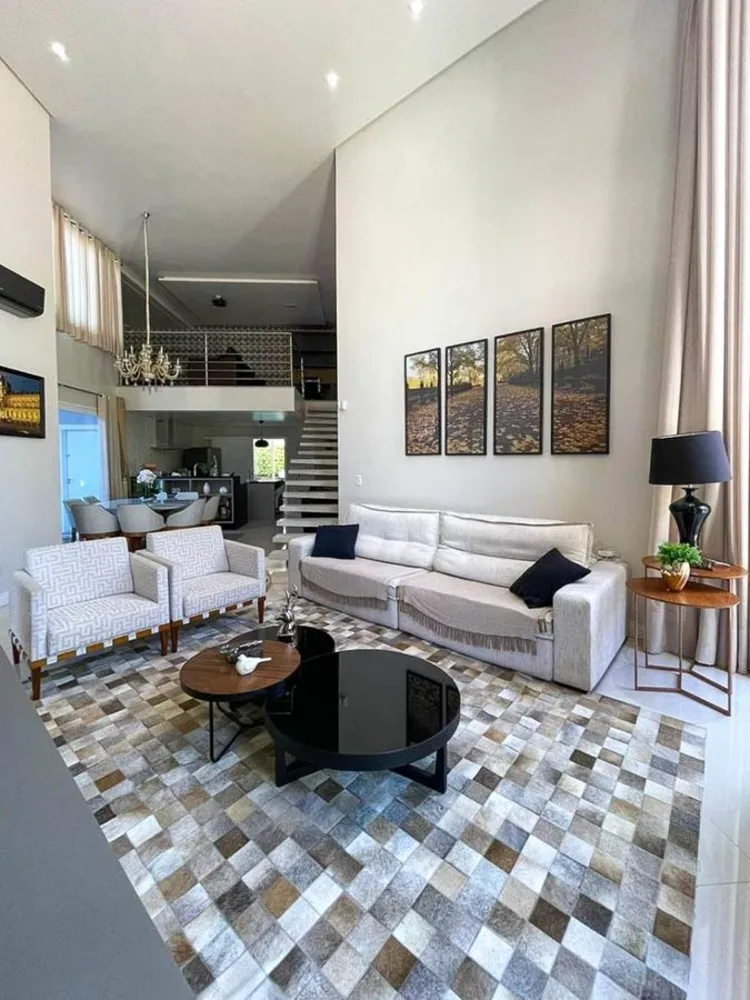 Casa, 3 quartos, 312 m² - Foto 1