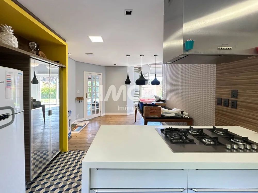Casa, 5 quartos, 359 m² - Foto 2
