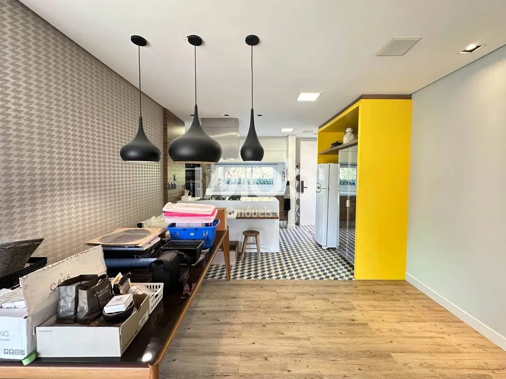Casa, 5 quartos, 359 m² - Foto 3