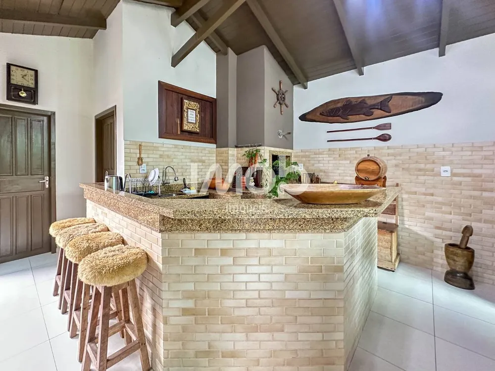 Casa, 3 quartos, 204 m² - Foto 8