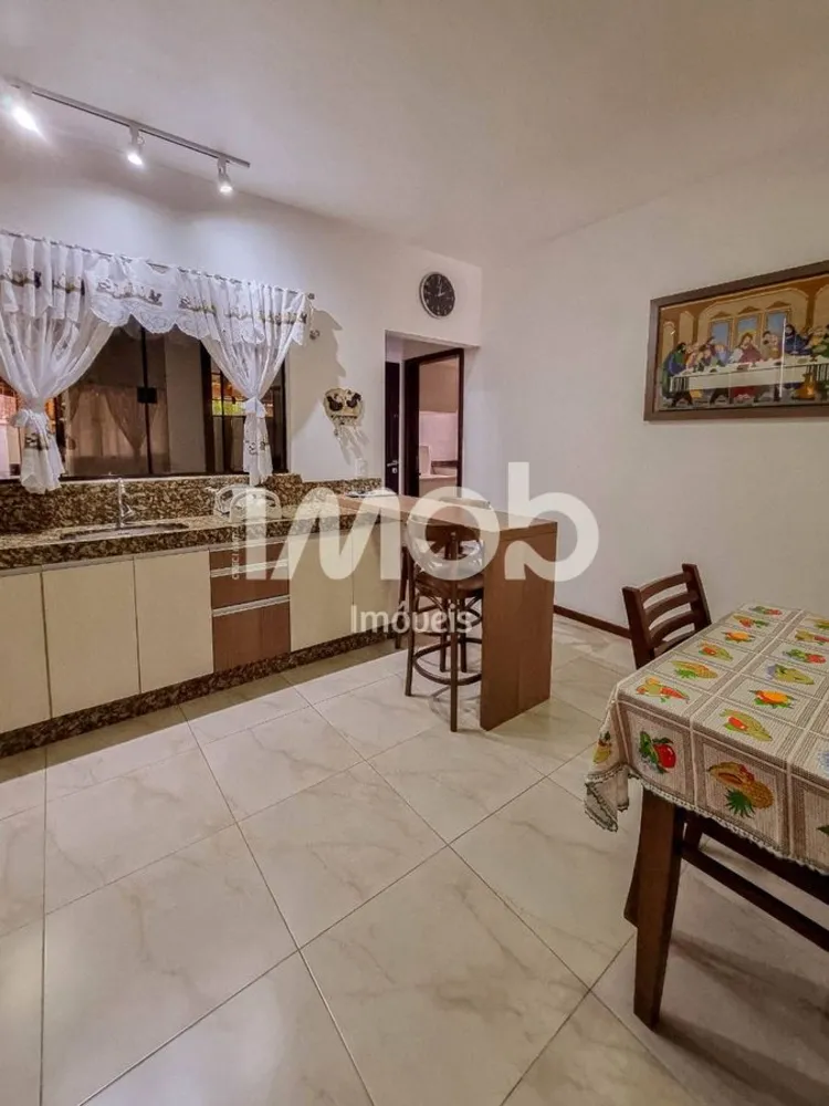 Casa, 3 quartos, 211 m² - Foto 5