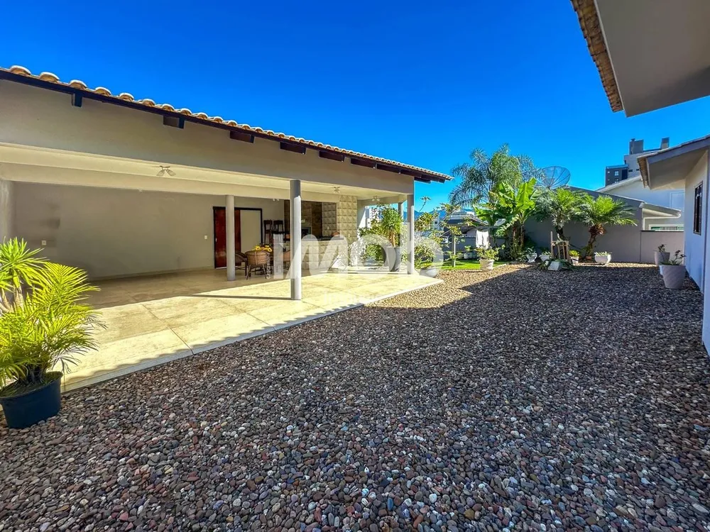 Casa, 3 quartos, 179 m² - Foto 3