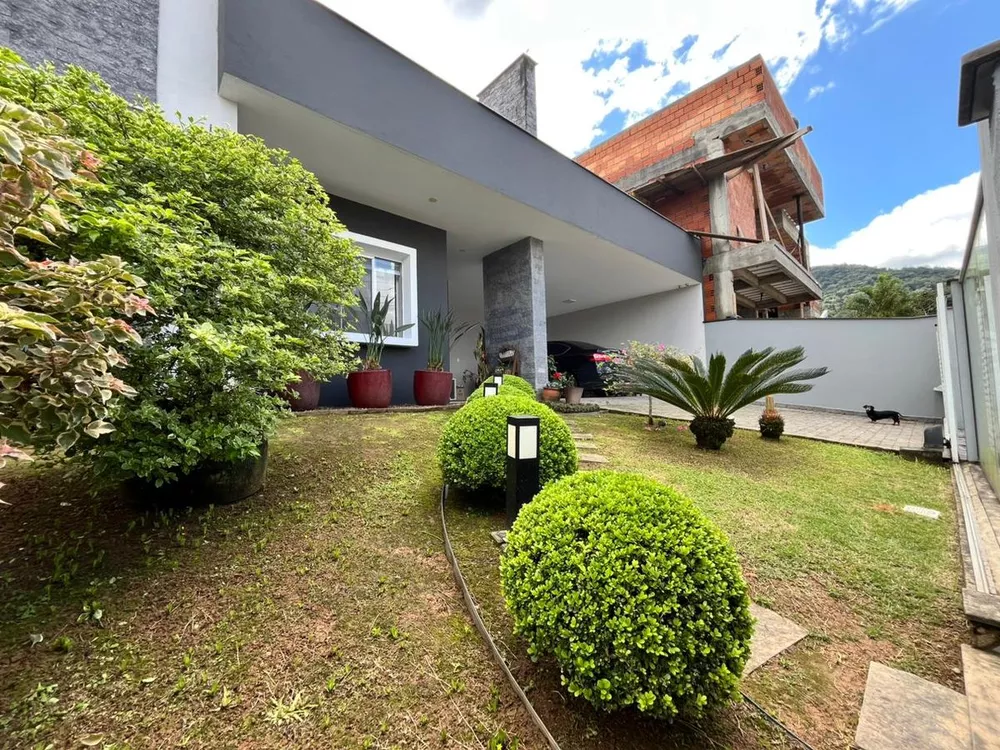 Casa à venda com 3 quartos, 127m² - Foto 2