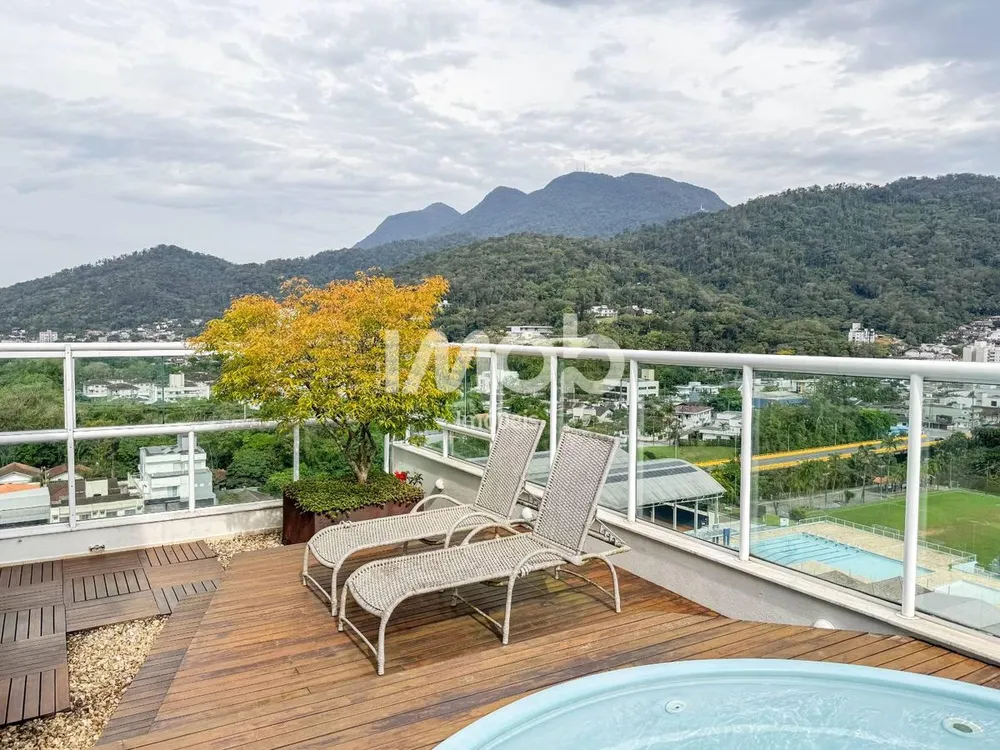 Cobertura, 3 quartos, 192 m² - Foto 2