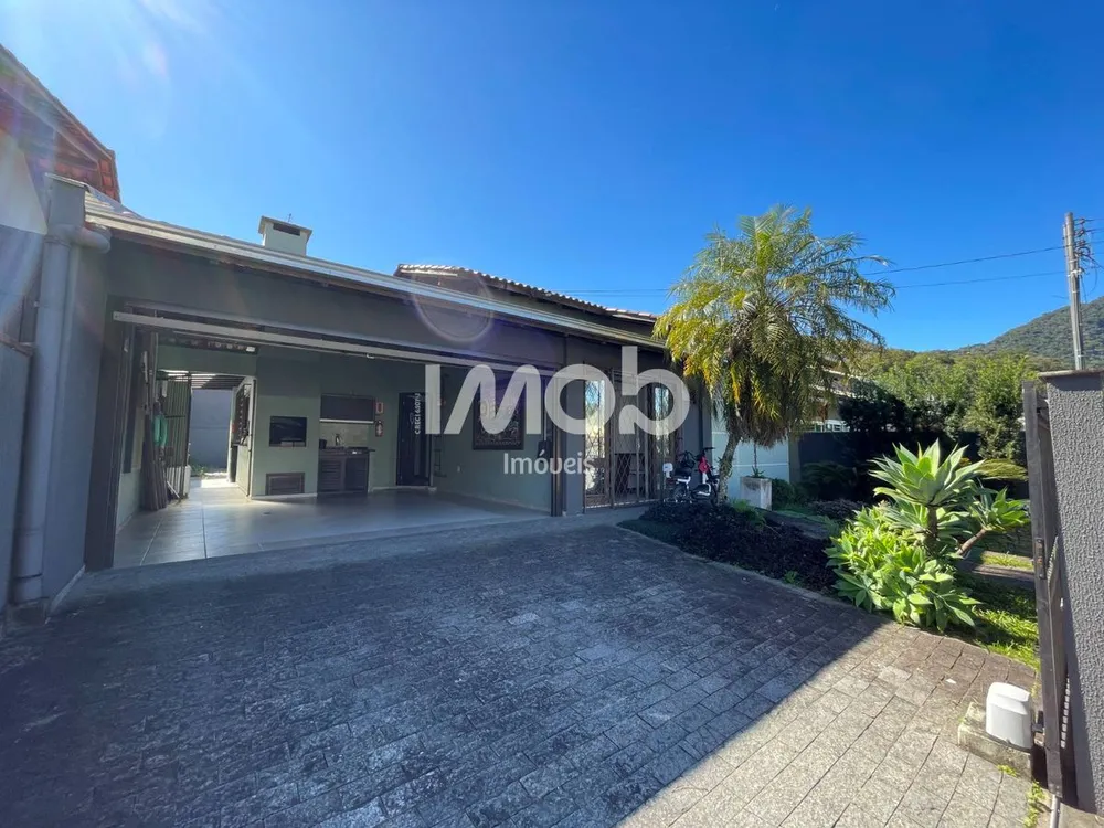 Casa, 3 quartos, 126 m² - Foto 1