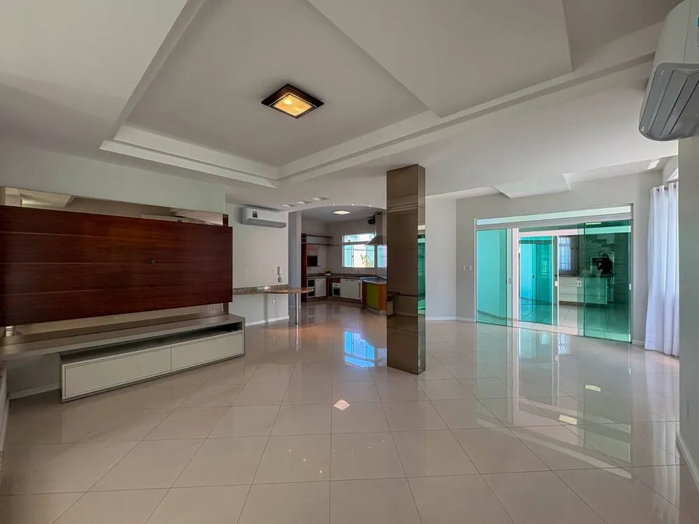 Casa, 4 quartos, 322 m² - Foto 3
