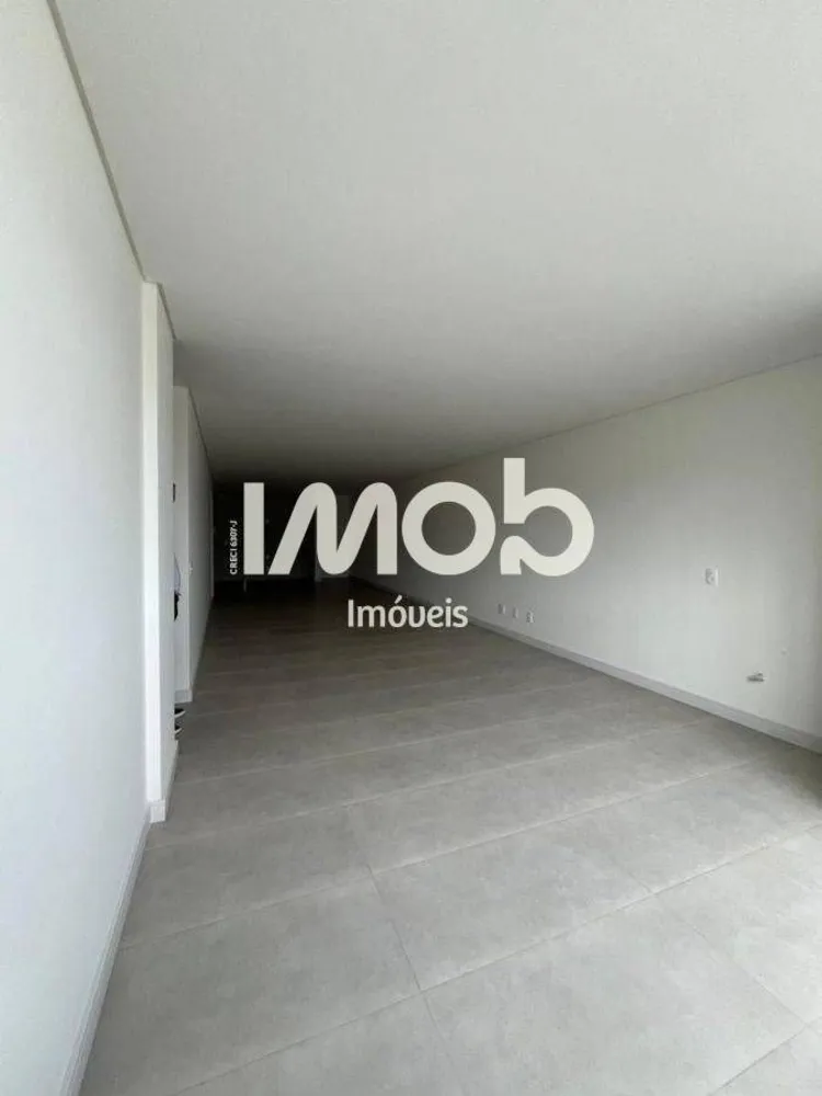 Apartamento, 3 quartos, 296 m² - Foto 2