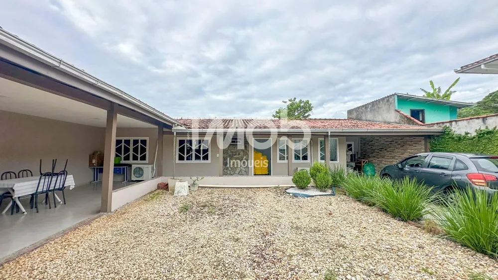 Casa, 2 quartos, 215 m² - Foto 1