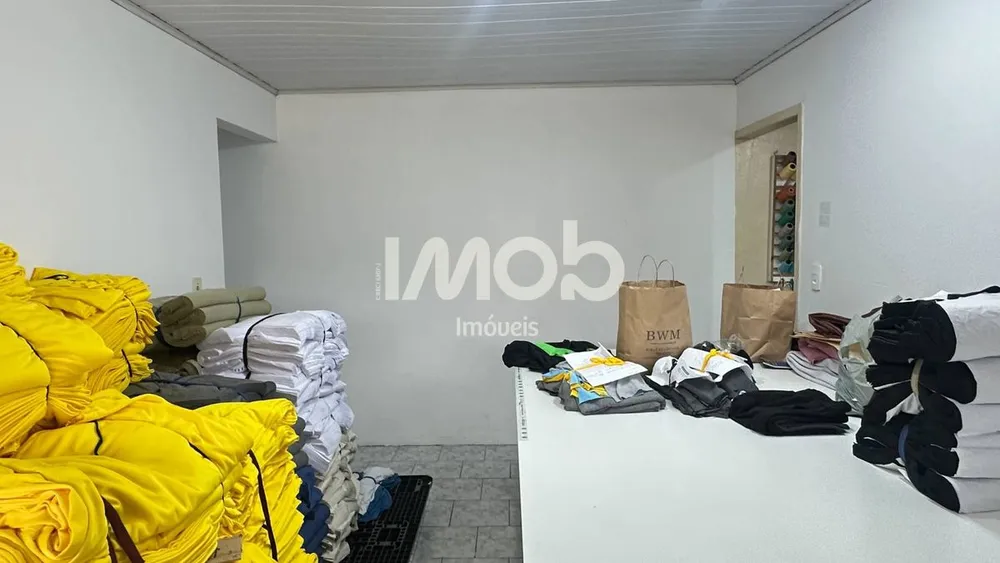 Casa, 2 quartos, 215 m² - Foto 11