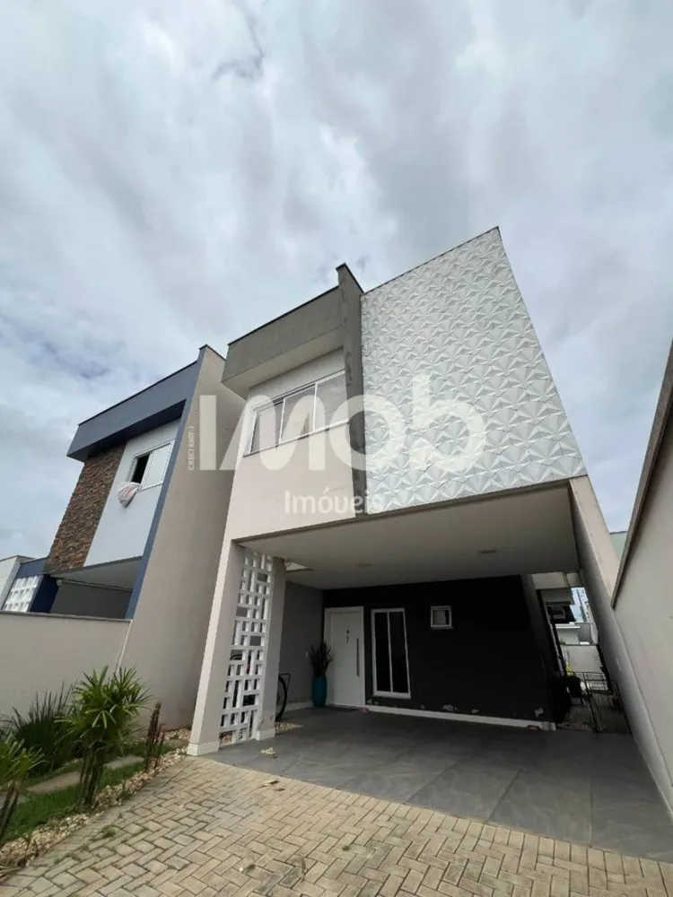 Casa, 3 quartos, 129 m² - Foto 1