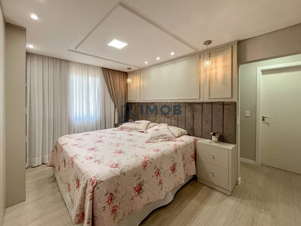 Casa à venda com 3 quartos, 198m² - Foto 12