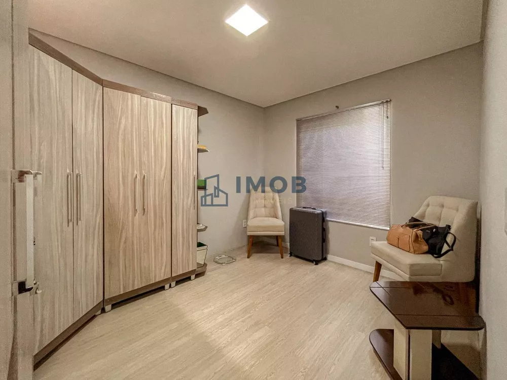 Casa à venda com 3 quartos, 198m² - Foto 15