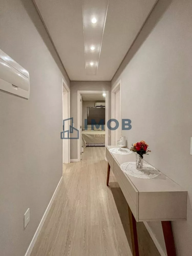 Casa à venda com 3 quartos, 198m² - Foto 11