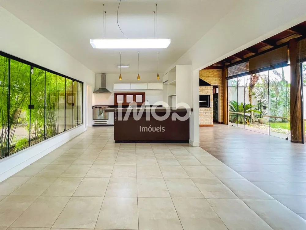 Casa, 3 quartos, 200 m² - Foto 2