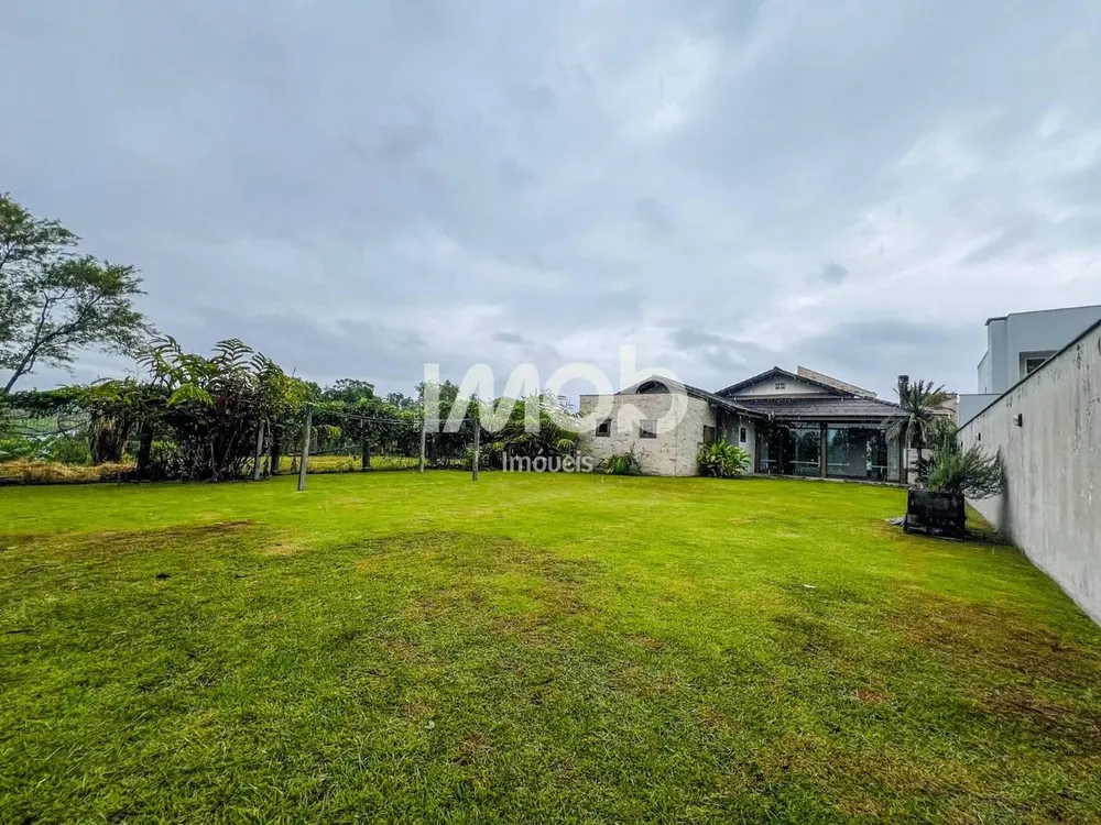 Casa, 3 quartos, 200 m² - Foto 1