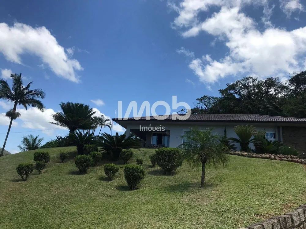Casa, 3 quartos, 176 m² - Foto 1