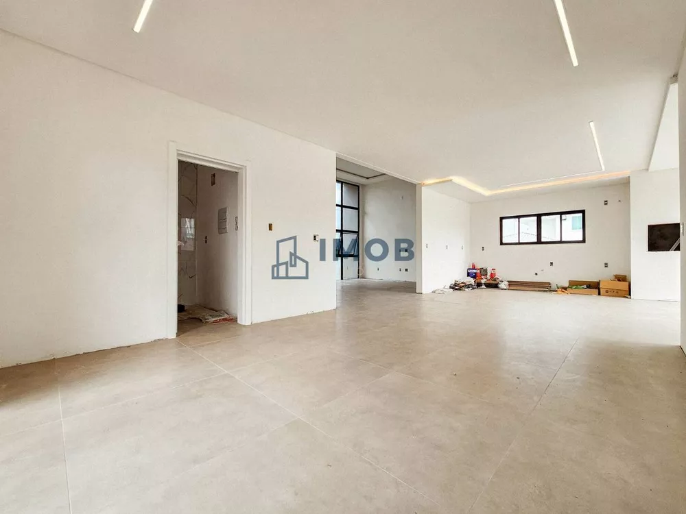 Casa à venda com 3 quartos, 205m² - Foto 12