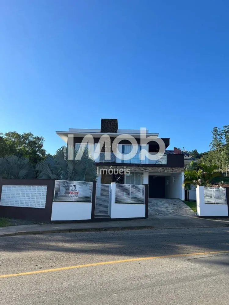 Casa, 3 quartos, 210 m² - Foto 2