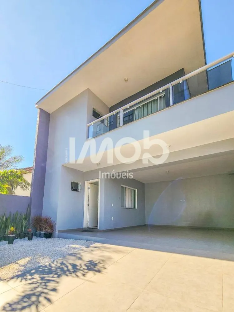 Casa, 3 quartos, 180 m² - Foto 1