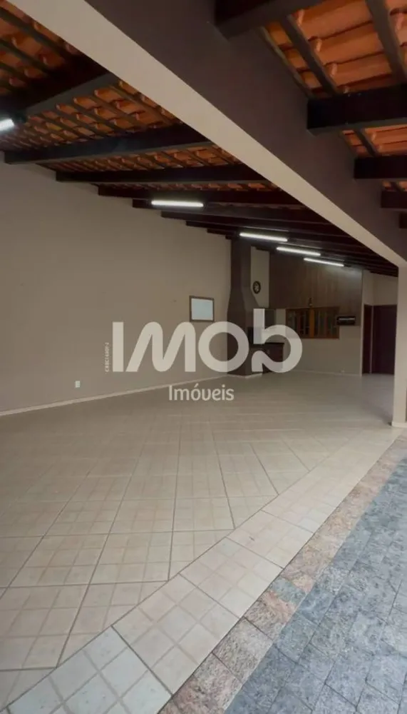 Casa, 3 quartos, 279 m² - Foto 2