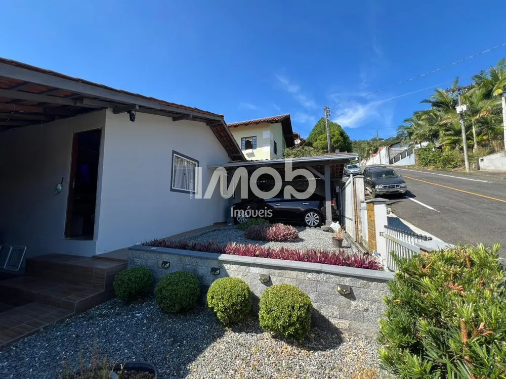 Casa, 3 quartos, 96 m² - Foto 1