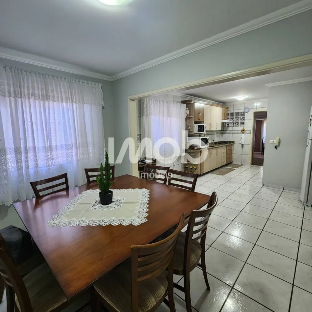 Casa, 4 quartos, 223 m² - Foto 3