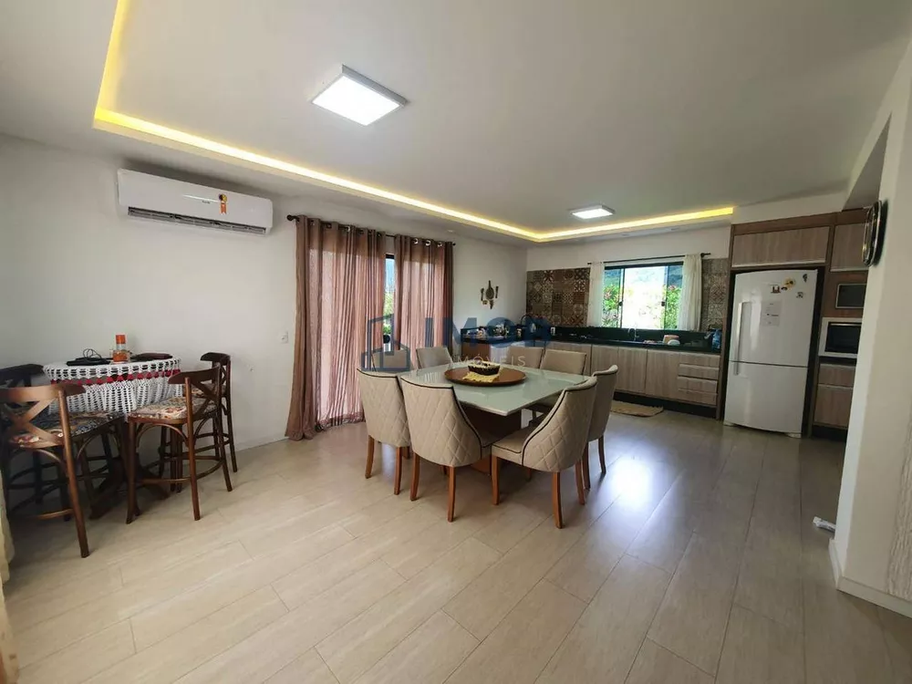 Casa à venda com 3 quartos, 110m² - Foto 5